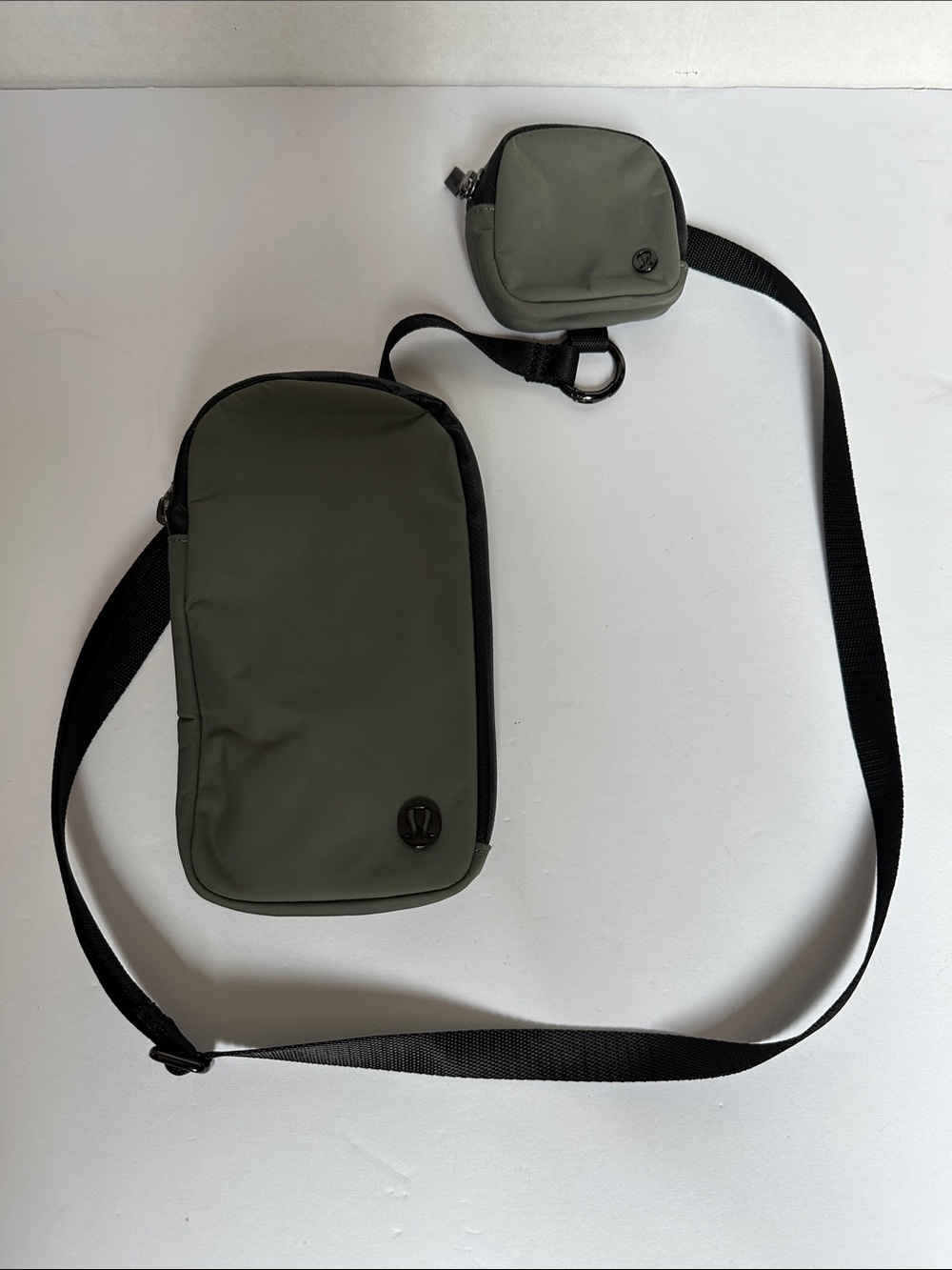Lululemon Green/Gray Modular Phone Crossbody